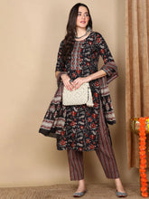 Women Black Rayon Blend Floral Printed Straight Kurta Trousers With Dupatta-VKSKD2234